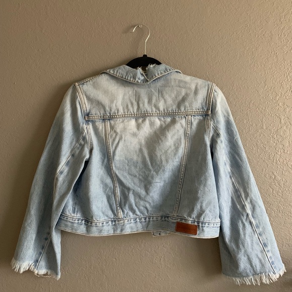 NOBODY DENIM CROPPED JACKET WITH FLARED OUT SLEEVE - Picture 2 of 4